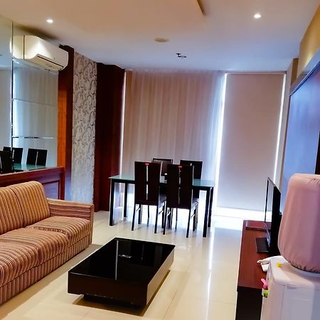 Royal Suite Condotel Medan Exterior photo