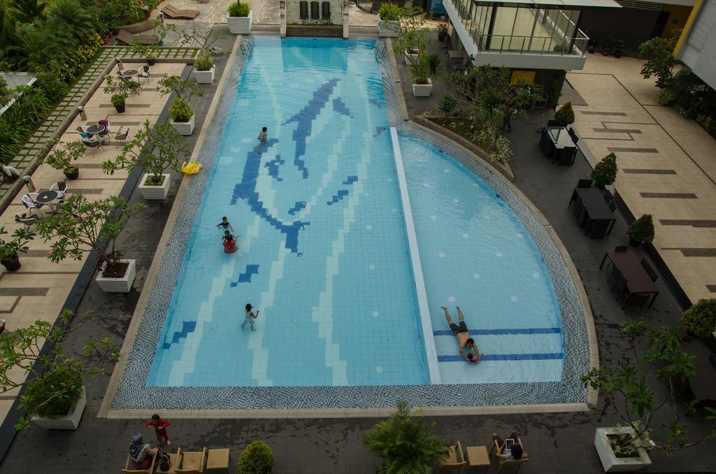 Royal Suite Condotel Medan Exterior photo